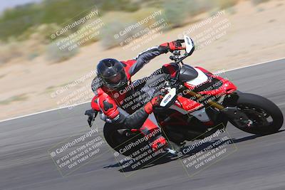 media/Sep-25-2023-Moto Forza (Mon) [[81ffa65e0a]]/B-C Group/Session 4 (Turn 10 Inside)/